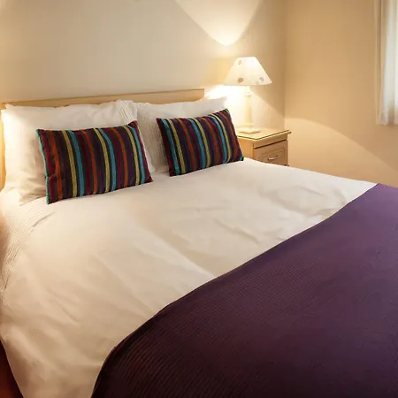 Bed & Breakfast Broadlands 3*