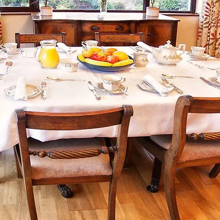 Broadlands Bed & Breakfast 3*