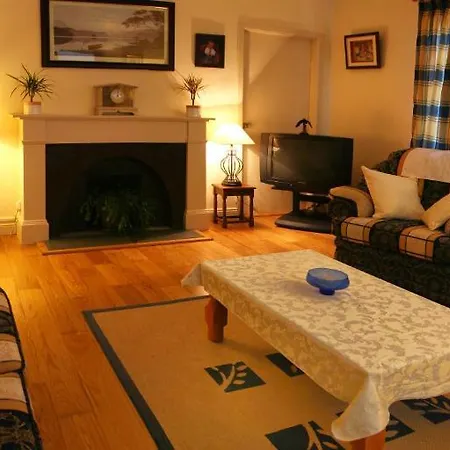 Broadlands Bed & Breakfast